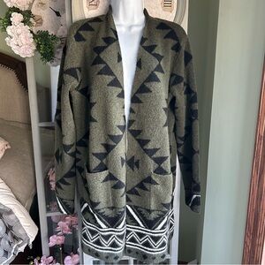 FRYE Cardigan Cozy Open Front OliveGreen Aztec Southwestern Pattern Pockets Sz S